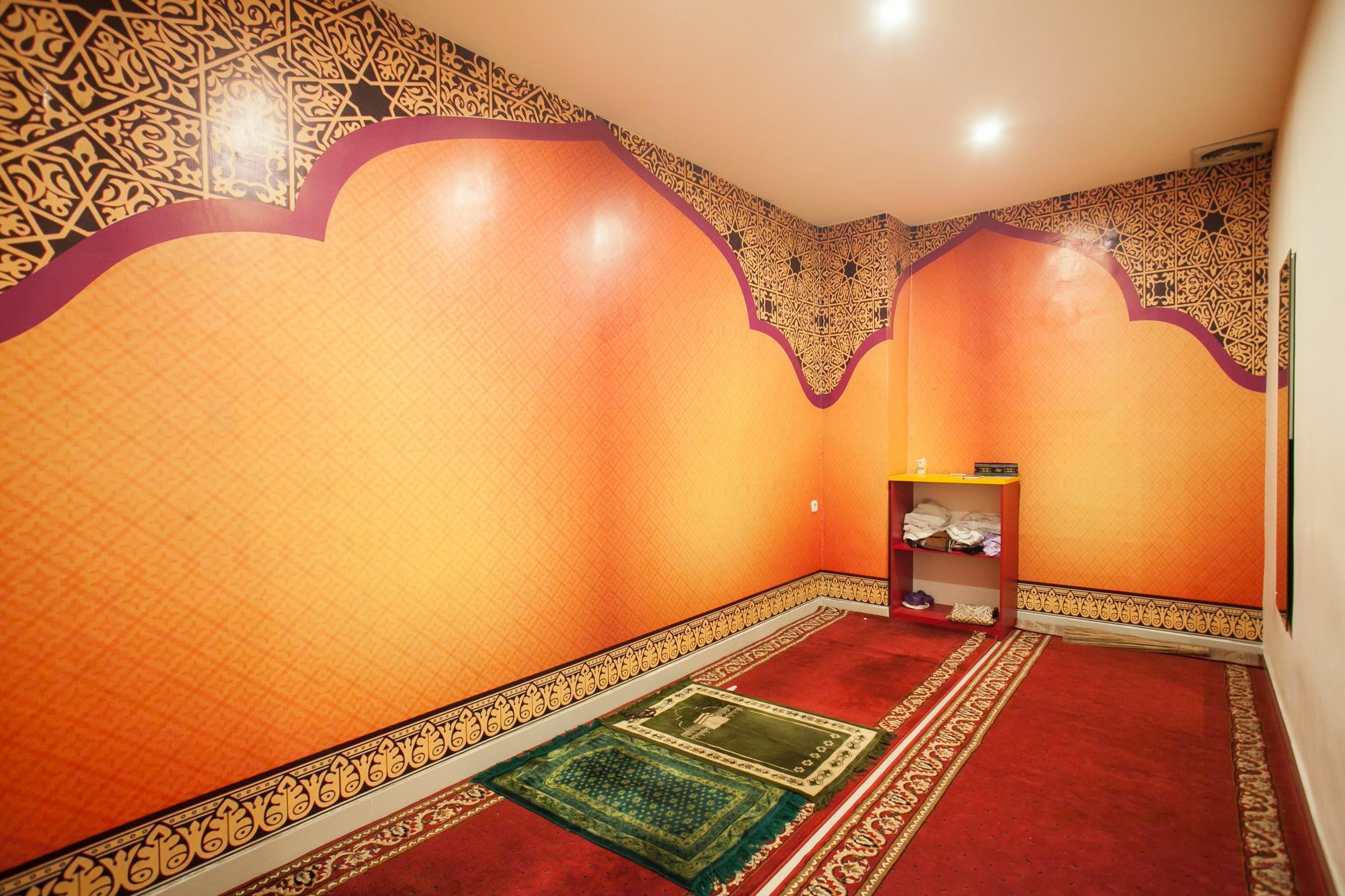 Hotel Reddoorz Near Hawaii Water Park Malang Esterno foto